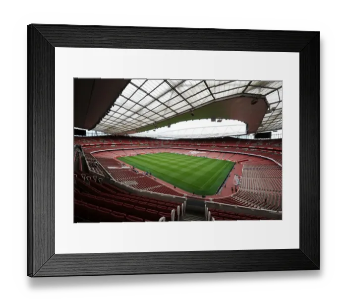 Framed Print : Arsenal vs Liverpool Clash: Premier League 2016-17 - Emirates Stadium Framed Print : Arsenal vs Liverpool Clash: Premier League 2016-17 - Emirates Stadium