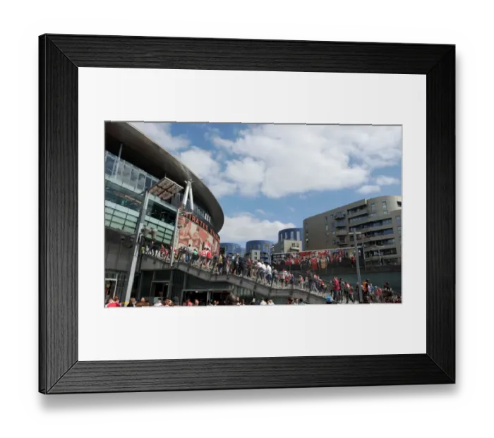 Framed Print : The Great Derby: Arsenal vs Liverpool at Emirates Stadium, 2016-17