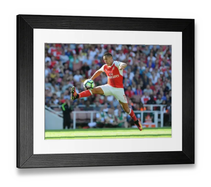 Framed Print : Arsenal vs. Liverpool: A Premier League Battle - Sanchez Shines at Emirates (2016-17)