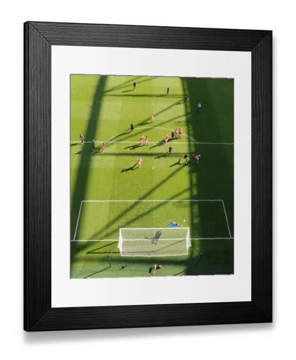 Framed Print : Philippe Coutinho Scores Against Arsenal: A Stunner for Liverpool in the 2016-17 Premier League