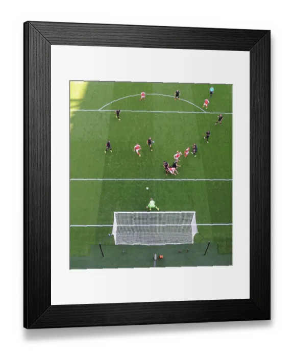 Framed Print : Calum Chambers Scores Stunner: Arsenal's Third Goal vs. Liverpool (2016-17)