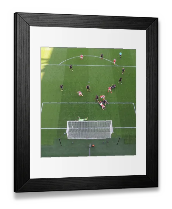 Framed Print : Calum Chambers Stunner: Arsenal's Game-Changing Goal vs. Liverpool (2016-17)