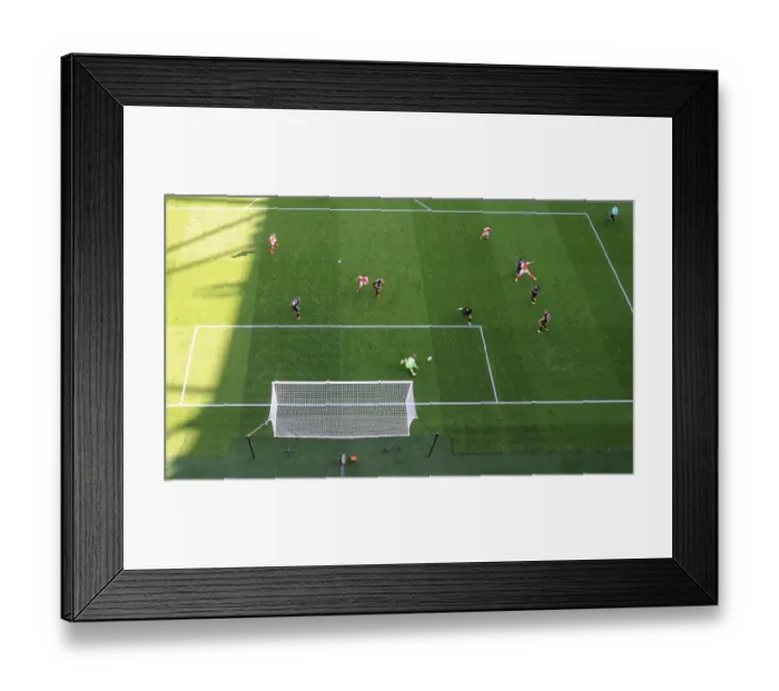 Framed Print : Oxlade-Chamberlain Scores Arsenal's Second Goal Against Liverpool (2016-17)