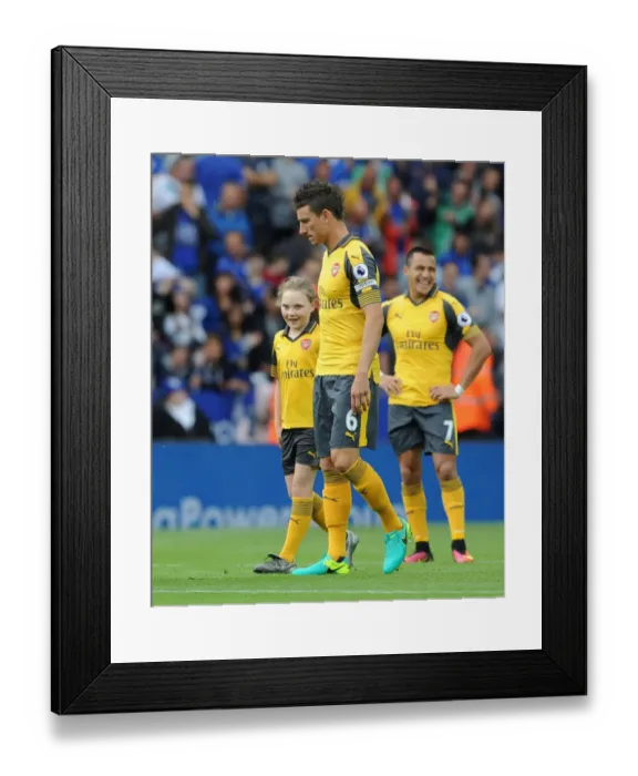 Framed Print : Arsenal vs Leicester City: Premier League Showdown at The King Power Stadium (August 2016) Framed Print : Arsenal vs Leicester City: Premier League Showdown at The King Power Stadium (August 2016)