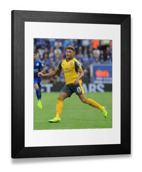 Framed Print : Alex Oxlade-Chamberlain: Playing for Arsenal Against Leicester City, Premier League 2016-17
