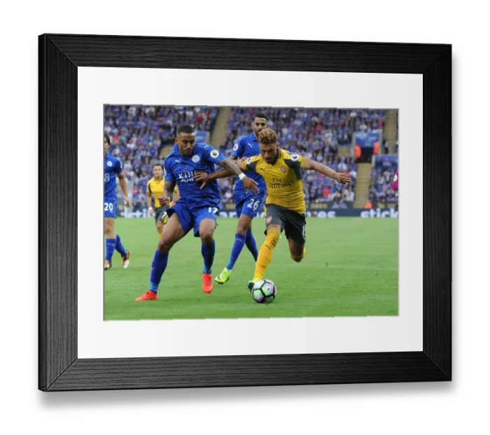Framed Print : Clash of Midfield Titans: Oxlade-Chamberlain vs Drinkwater - Arsenal vs Leicester City, Premier League 2016-17