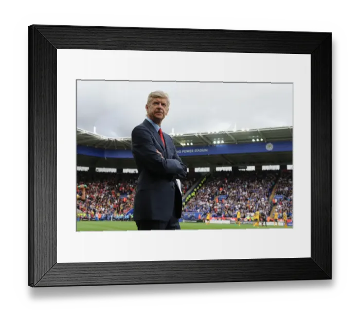 Framed Print : Arsene Wenger at Leicester City's King Power Stadium (2016-17)