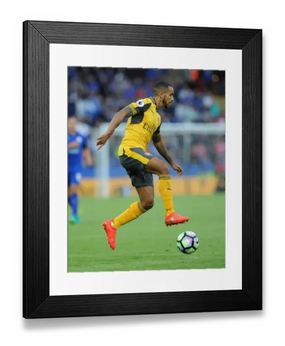 Framed Print : Theo Walcott (Arsenal). Leicester City 0: 0 Arsenal Framed Print : Theo Walcott (Arsenal). Leicester City 0: 0 Arsenal