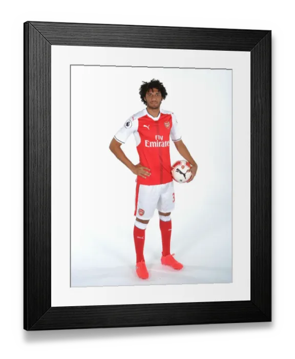 Framed Print : Arsenal First Team 2016-17: Mohamed Elneny at Team Photocall