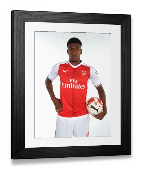 Framed Print : Arsenal First Team 2016-17: Alex Iwobi at Arsenal's Photocall