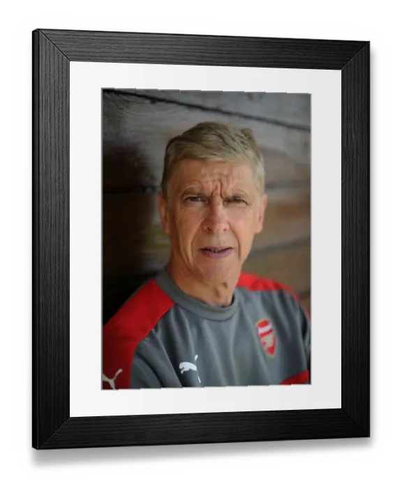 Framed Print : Arsenal First Team and Manager Arsene Wenger at 2016-17 Photocall Framed Print : Arsenal First Team and Manager Arsene Wenger at 2016-17 Photocall