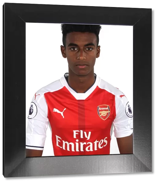 Arsenal First Team 2016-17: Gedion Zelalem at Team Photoshoot