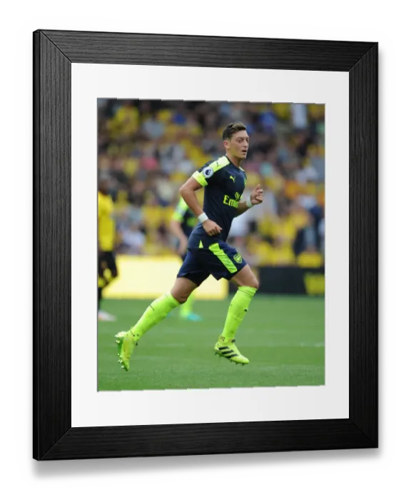 Framed Print : Mesut Ozil in Action: Arsenal vs. Watford, Premier League 2016-17