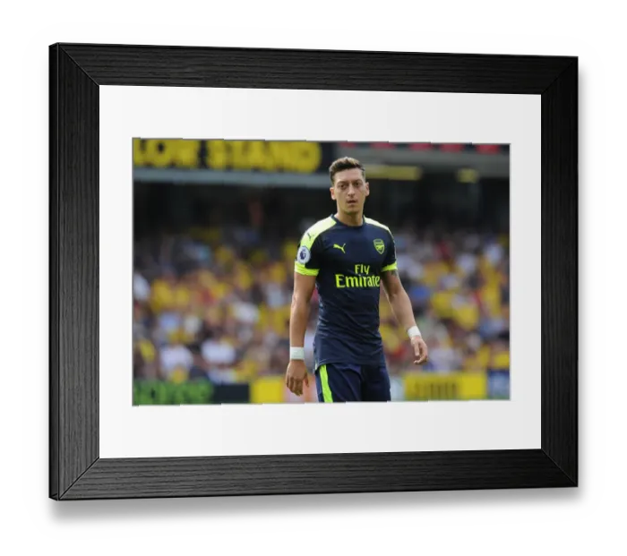 Framed Print : Mesut Ozil in Action: Watford vs Arsenal, Premier League 2016-17 Framed Print : Mesut Ozil in Action: Watford vs Arsenal, Premier League 2016-17