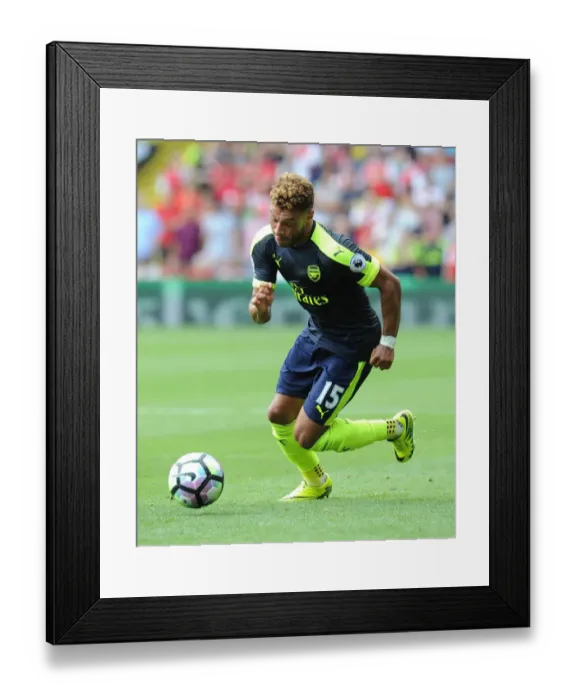 Framed Print : Alex Oxlade-Chamberlain (Arsenal). Watford 1: 3 Arsenal. Premier League. Vicarage Road Framed Print : Alex Oxlade-Chamberlain (Arsenal). Watford 1: 3 Arsenal. Premier League. Vicarage Road