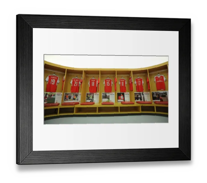 Framed Print : Arsenal Legends vs. AC Milan Glorie: A Clash of Football Greats Framed Print : Arsenal Legends vs. AC Milan Glorie: A Clash of Football Greats