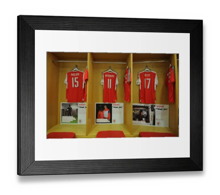 Framed Print : Arsenal Legends vs. AC Milan Glorie: Clash of Football Greats Framed Print : Arsenal Legends vs. AC Milan Glorie: Clash of Football Greats