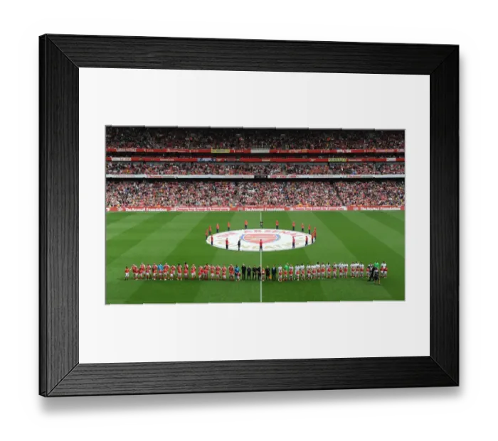 Framed Print : Arsenal Legends vs. AC Milan Glorie: A Battle of Football Legends