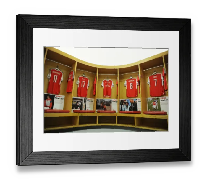 Framed Print : Arsenal Legends vs Milan Glorie: A Battle of Football Legends at Emirates Stadium Framed Print : Arsenal Legends vs Milan Glorie: A Battle of Football Legends at Emirates Stadium