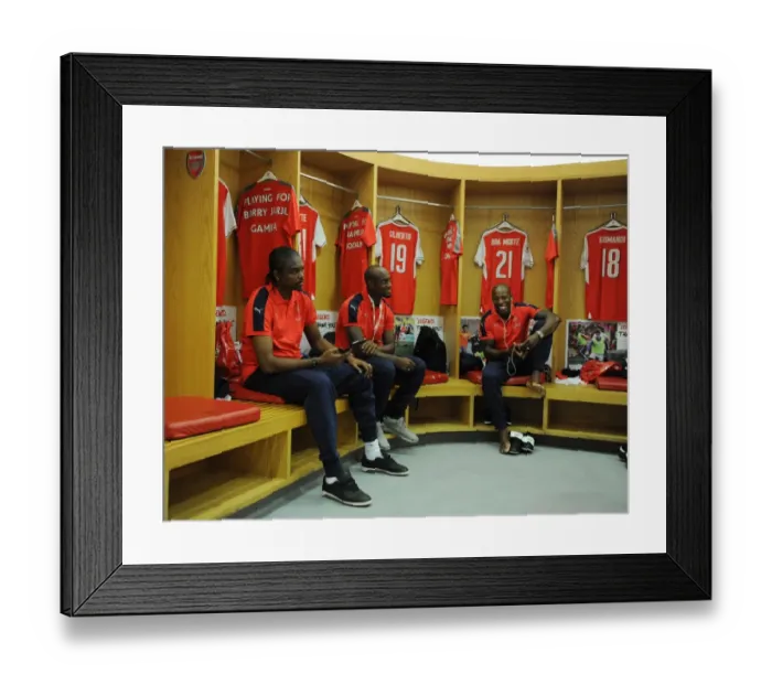 Framed Print : Arsenal Legends vs. Milan Glorie: A Star-Studded Clash at Emirates Stadium