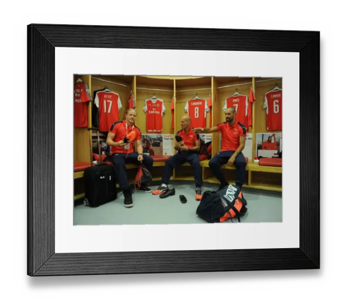 Framed Print : Arsenal Legends: Petit, Ljungberg, and Pires Reunite for Epic Showdown against Milan Glorie Framed Print : Arsenal Legends: Petit, Ljungberg, and Pires Reunite for Epic Showdown against Milan Glorie