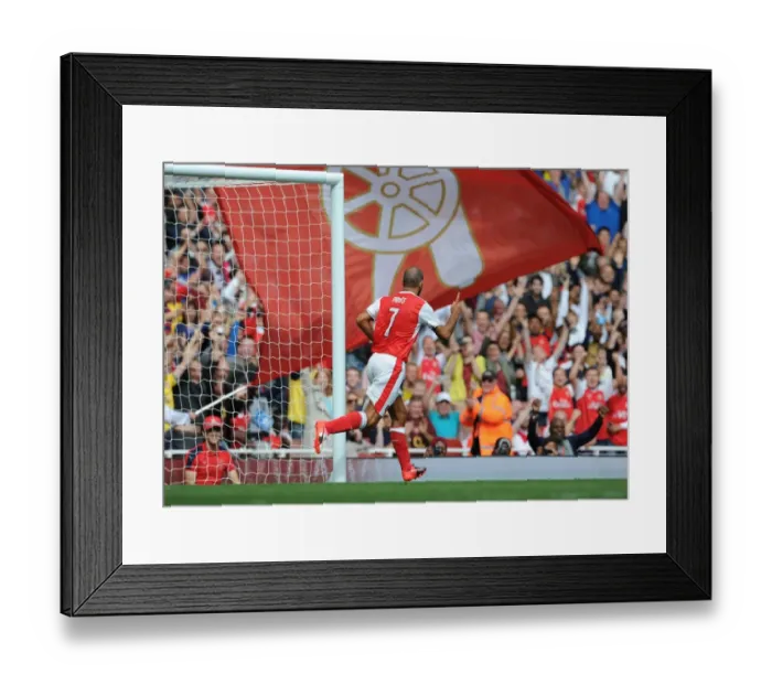 Framed Print : Arsenal Legends vs Milan Glorie: Pires Scores the Winning Goal Framed Print : Arsenal Legends vs Milan Glorie: Pires Scores the Winning Goal