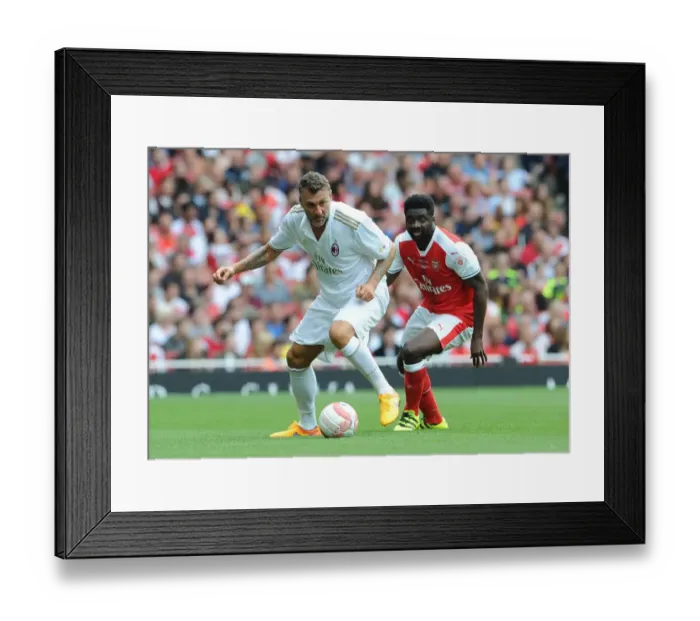 Framed Print : Christian Vieri (Milan) Kolo Toure (Arsenal) Framed Print : Christian Vieri (Milan) Kolo Toure (Arsenal)