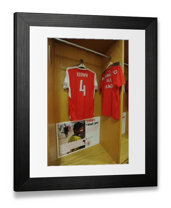 Framed Print : Martin Keown (Arsenal) kit. Arsenal Legends 4: 2 Milan Glorie