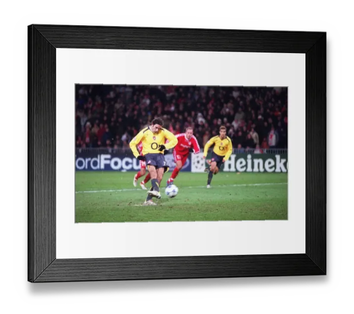 Framed Print : Robert Pires Scores the Penalty: Arsenal's Win Against FC Thun in UEFA Champions League Group B