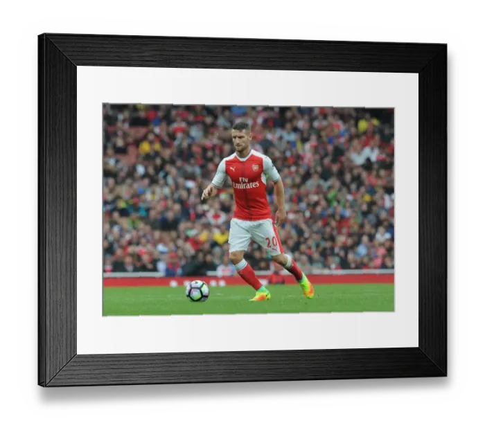 Framed Print : Mustafi in Action: Arsenal vs Southampton, 2016-17 Premier League Framed Print : Mustafi in Action: Arsenal vs Southampton, 2016-17 Premier League