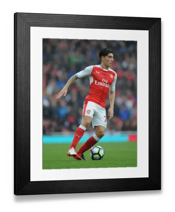 Framed Print : Arsenal's Bellerin in Action: Arsenal vs. Southampton (2016-17)