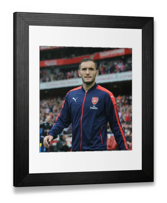 Framed Print : Arsenal's Lucas Perez Gears Up for Arsenal vs. Southampton (2016-17) Framed Print : Arsenal's Lucas Perez Gears Up for Arsenal vs. Southampton (2016-17)