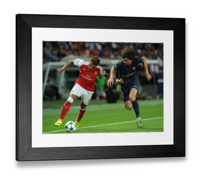 Framed Print : Champions League Showdown: Oxlade-Chamberlain vs. Rabiot - Midfield Battle: Paris Saint-Germain vs. Arsenal (2016-17) Framed Print : Champions League Showdown: Oxlade-Chamberlain vs. Rabiot - Midfield Battle: Paris Saint-Germain vs. Arsenal (2016-17)