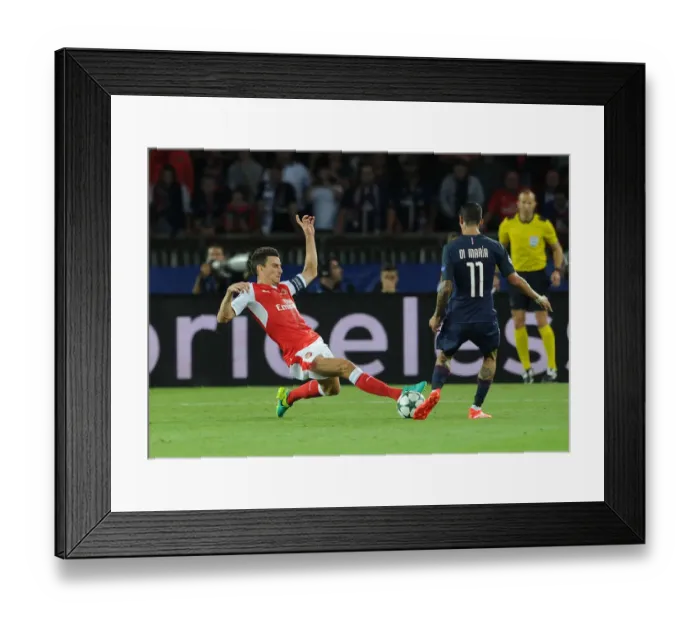 Framed Print : Clash of Titans: Koscielny vs. Di Maria - Paris Saint-Germain vs. Arsenal, UEFA Champions League, 2016 Framed Print : Clash of Titans: Koscielny vs. Di Maria - Paris Saint-Germain vs. Arsenal, UEFA Champions League, 2016