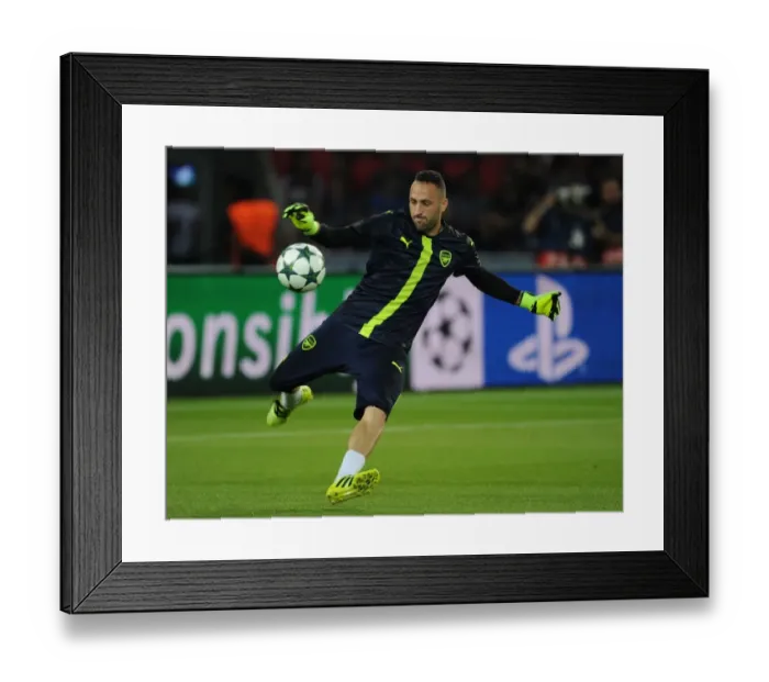 Framed Print : Arsenal's David Ospina Gears Up for Paris Saint-Germain Showdown in 2016-17 Champions League