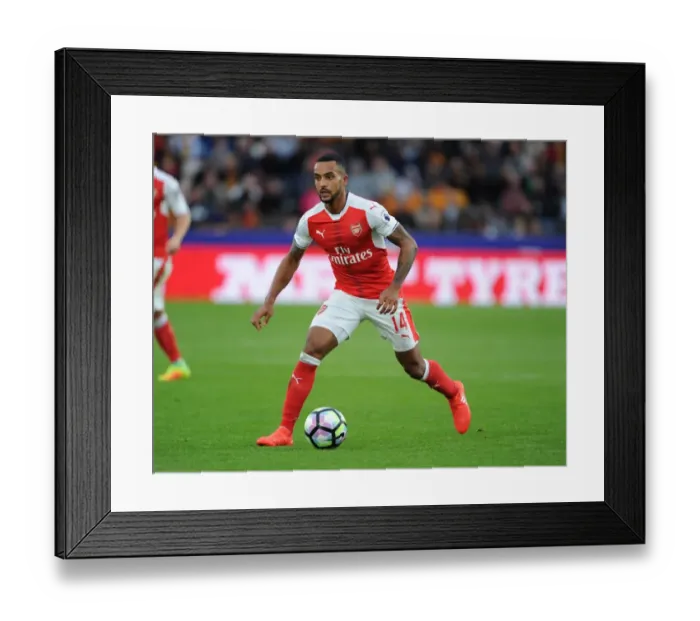 Framed Print : Theo Walcott in Action: Hull City vs. Arsenal, Premier League 2016-17 Framed Print : Theo Walcott in Action: Hull City vs. Arsenal, Premier League 2016-17