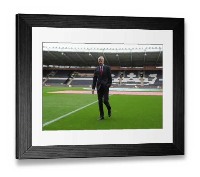 Framed Print : Arsene Wenger: Focused at the Helm during Hull City vs Arsenal, Premier League 2016-17