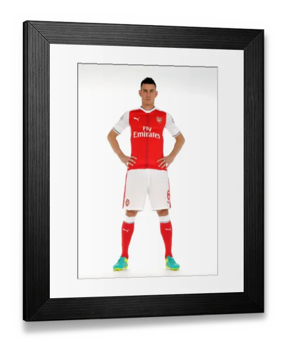 Framed Print : Arsenal FC: 2016-17 Squad Portrait - Laurent Koscielny
