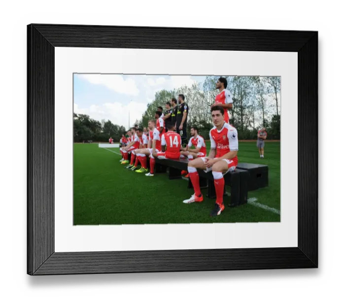 Framed Print : Arsenal FC 2016-17 Squad: Hector Bellerin at Arsenal's 1st Team Photocall Framed Print : Arsenal FC 2016-17 Squad: Hector Bellerin at Arsenal's 1st Team Photocall