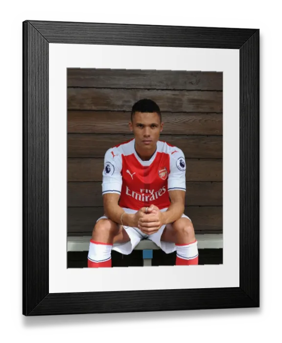 Framed Print : Arsenal 1st Team Squad: Kieran Gibbs Portrait (2016-17 Season)