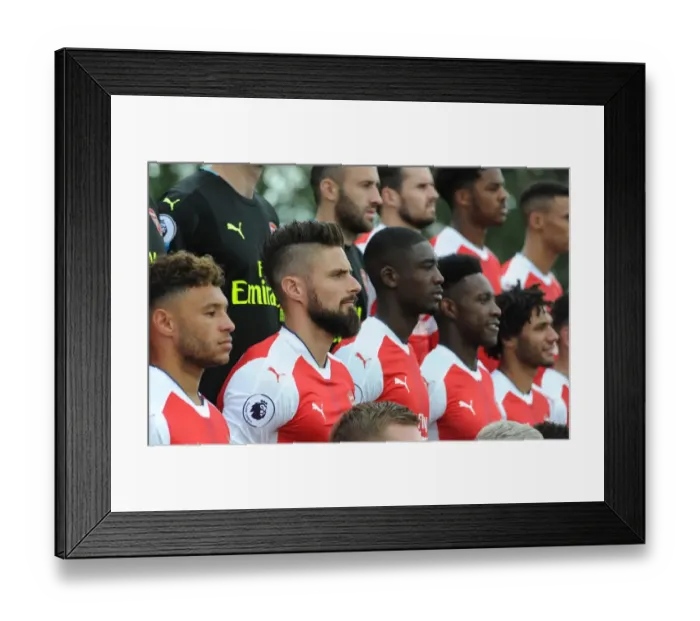 Framed Print : Arsenal First Team Squad 2016-17: Olivier Giroud Taking Charge Framed Print : Arsenal First Team Squad 2016-17: Olivier Giroud Taking Charge