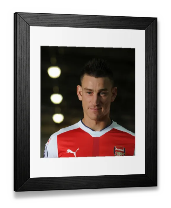Framed Print : Arsenal FC: 2016-17 Squad Photocall - Laurent Koscielny