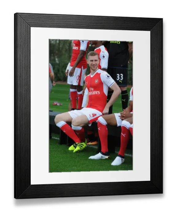 Framed Print : Arsenal 1st Team Squad: Per Mertesacker at 2016-17 Photocall