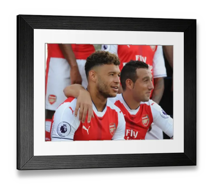 Framed Print : Arsenal 1st Team Squad: Oxlade-Chamberlain and Cazorla, 2016-17 Season