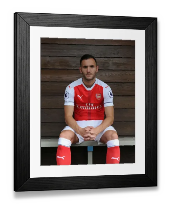 Framed Print : Lucas Perez with Arsenal First Team Squad, 2016-17 Season