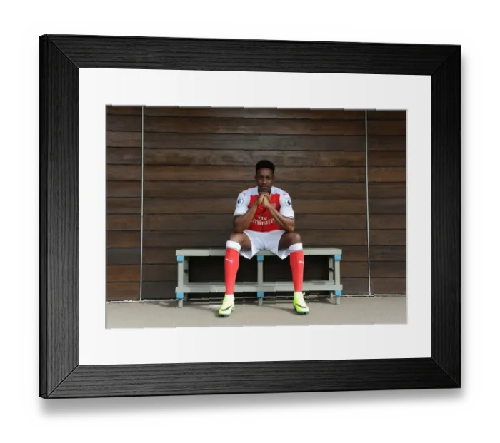 Framed Print : Arsenal 1st Team Squad: 2016-17 Season - Danny Welbeck's Photoshoot Framed Print : Arsenal 1st Team Squad: 2016-17 Season - Danny Welbeck's Photoshoot