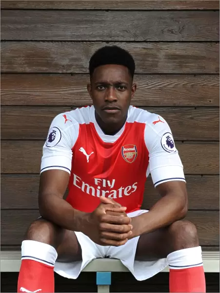 Danny Welbeck with Arsenal First Team: 2016-17 Season Photocall