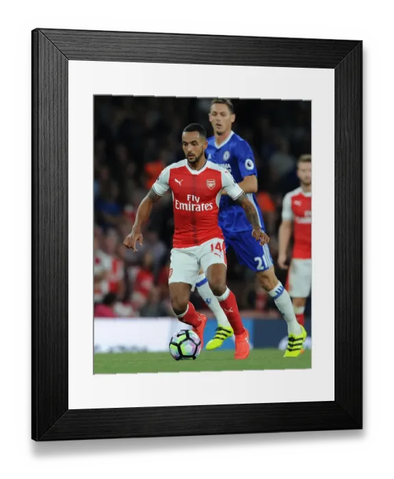 Framed Print : Theo Walcott in Action: Arsenal vs. Chelsea, Premier League 2016-17 Framed Print : Theo Walcott in Action: Arsenal vs. Chelsea, Premier League 2016-17