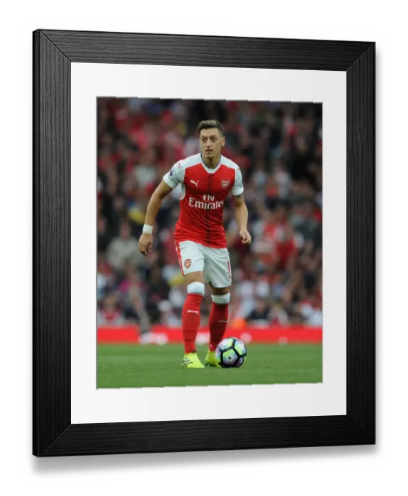 Framed Print : Mesut Ozil at Emirates Stadium: Arsenal vs. Chelsea (Premier League 2016-17)