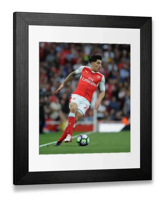 Framed Print : Arsenal vs. Chelsea: Hector Bellerin's Performance at the Emirates Stadium (2016-17)